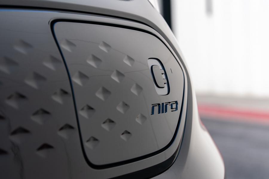 Детали экстерьера Kia Niro EV (DE) 2019 года  (NA) (фото 12 из 44)